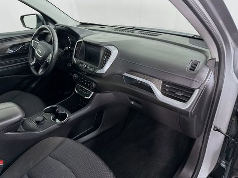 Used 2024 GMC Terrain SLE FWD image 33