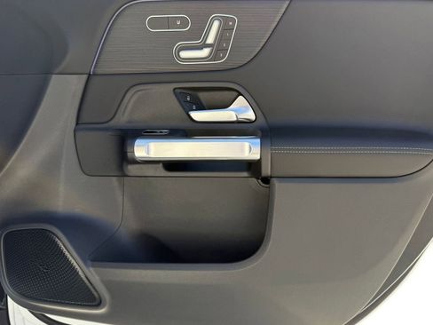 New 2026 Mercedes-Benz GLB 250 image 17