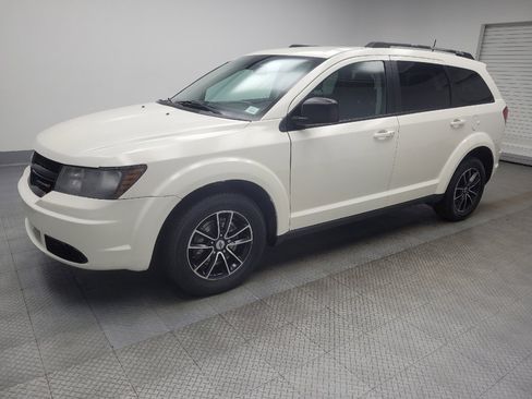 Used 2018 Dodge Journey SE w/ Blacktop Package image 2