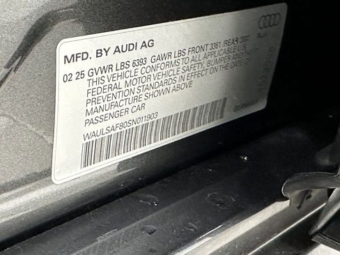 Used 2025 Audi S8 image 37