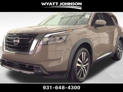 Used 2024 Nissan Pathfinder Platinum w/ Cargo Package