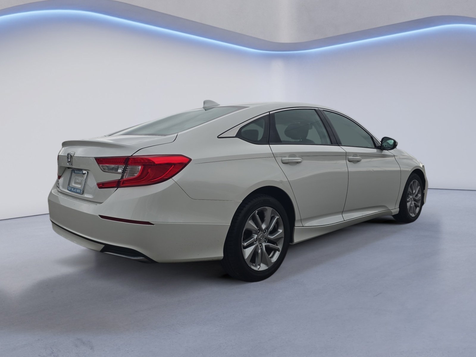Used 2019 Honda Accord LX image 6