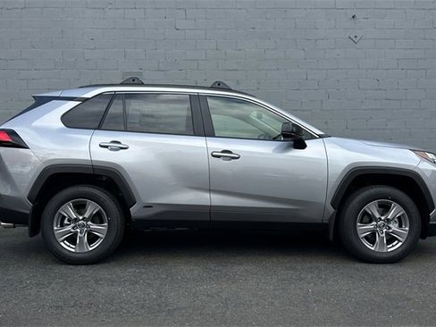 Used 2025 Toyota RAV4 LE image 4