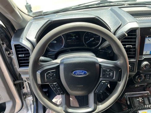 Used 2019 Ford F550 4x4 Regular Cab Super Duty w/ XLT Value Package image 19