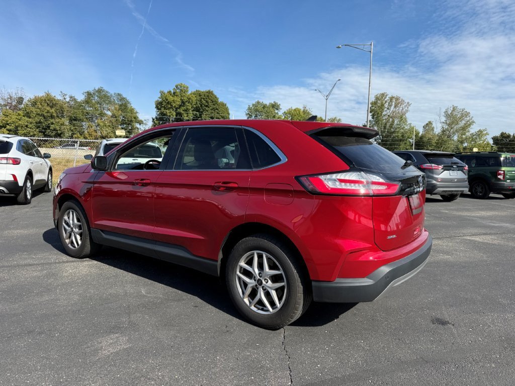 Used 2024 Ford Edge SEL w/ Convenience Package AWD/4WD image 4