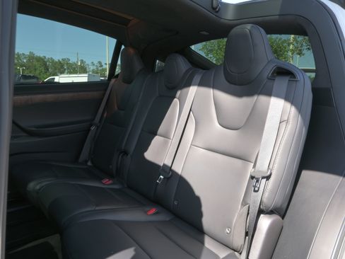 Used 2020 Tesla Model X Long Range AWD/4WD image 11