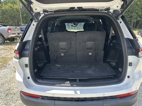 Used 2022 Jeep Grand Cherokee L Laredo image 19