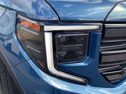 Used 2024 GMC Sierra 1500 Pro w/ Graphite Edition AWD/4WD image 25