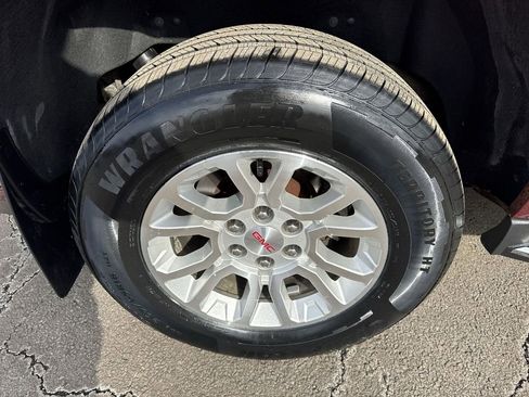 Certified 2017 GMC Yukon XL SLT w/ Open Road Package image 33