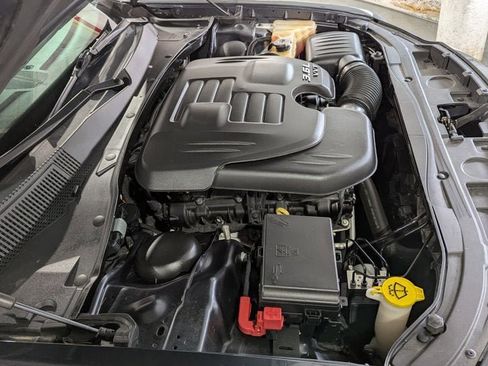 Used 2017 Chrysler 300 C w/ Safetytec Plus Group image 43