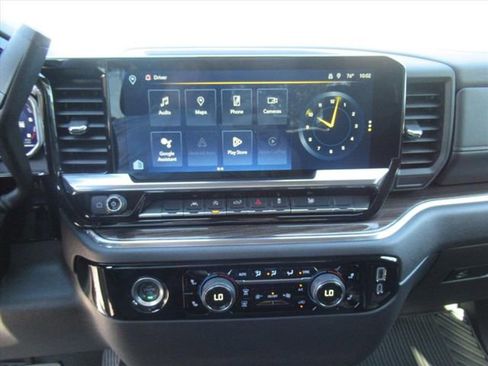 Used 2024 Chevrolet Silverado 1500 LT AWD/4WD image 24