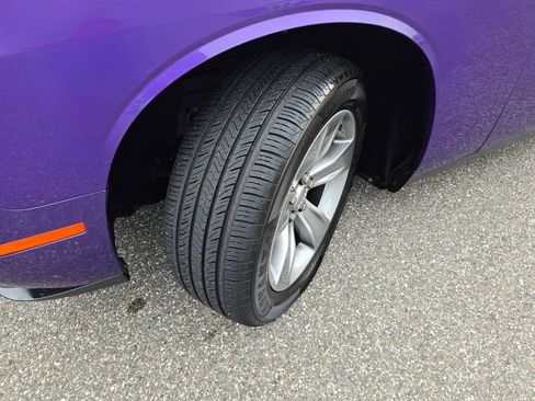 Used 2019 Dodge Challenger SXT RWD image 14