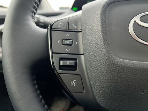 New 2026 Toyota Prius XLE image 34