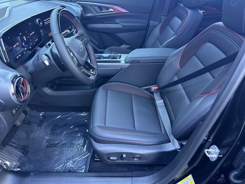 New 2025 Chevrolet Equinox EV RS image 9