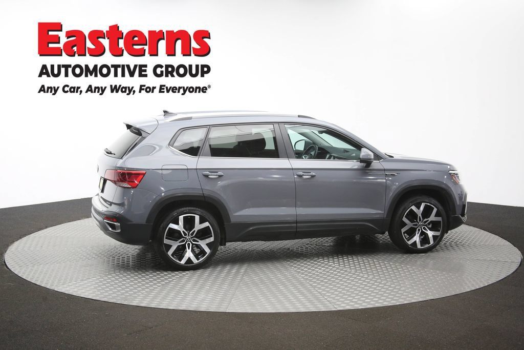 Used 2023 Volkswagen Taos SEL AWD/4WD image 43
