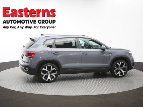 Used 2023 Volkswagen Taos SEL AWD/4WD image 43