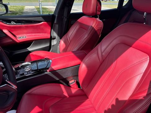 Used 2019 Maserati Quattroporte S GranLusso RWD image 9