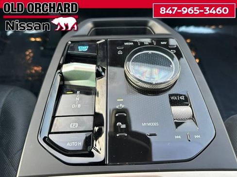 Used 2022 BMW iX xDrive50 w/ Premium Package AWD/4WD image 22