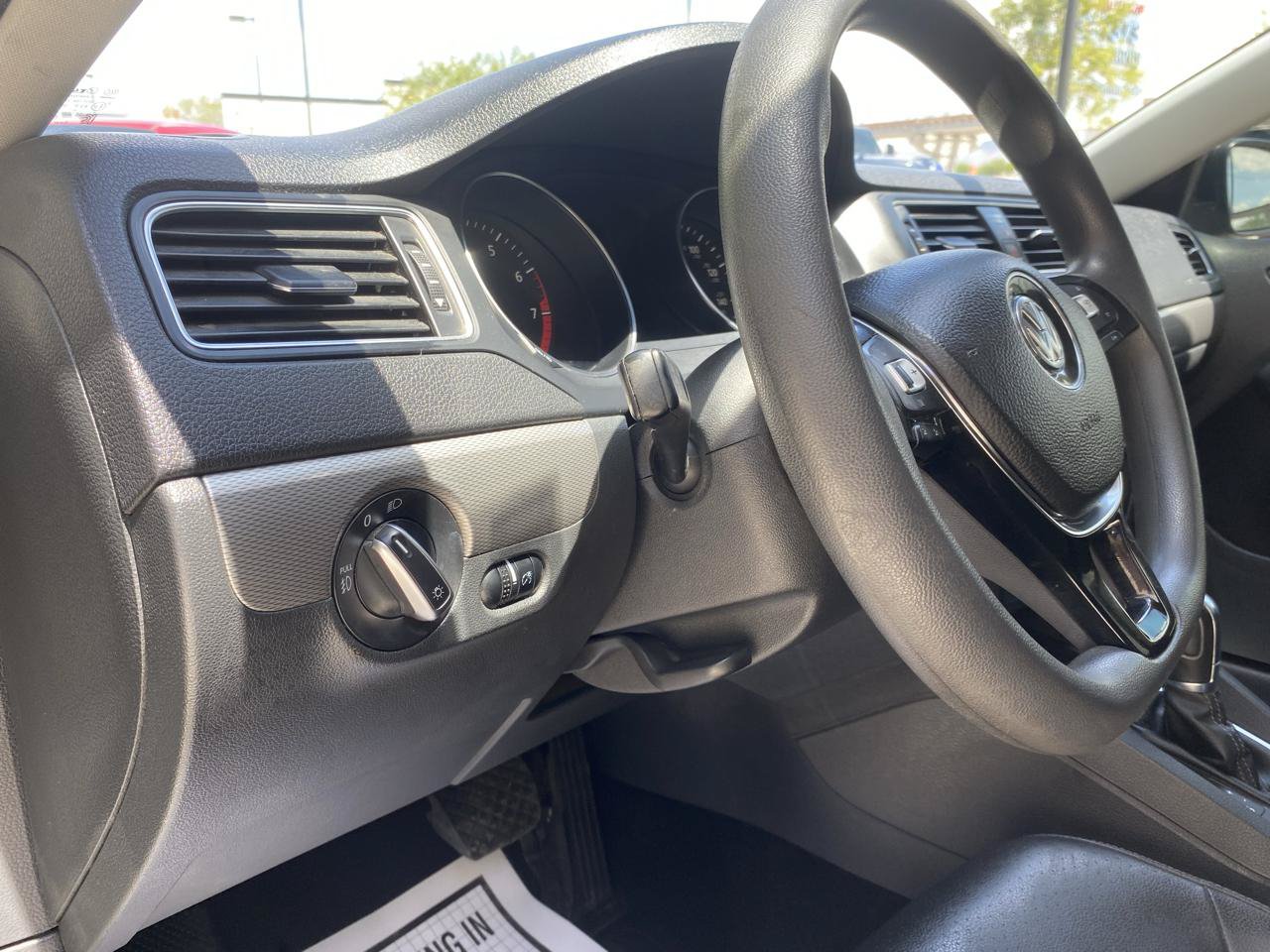 Used 2018 Volkswagen Jetta Wolfsburg Edition FWD image 20