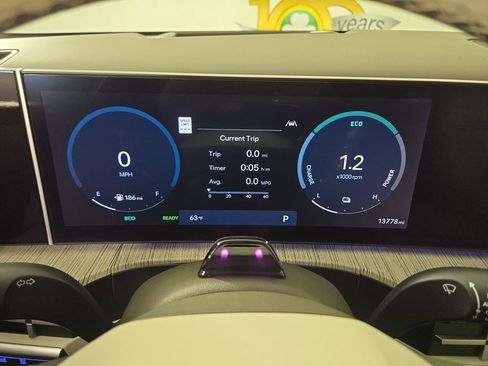 Used 2024 Hyundai Santa Fe Calligraphy image 18