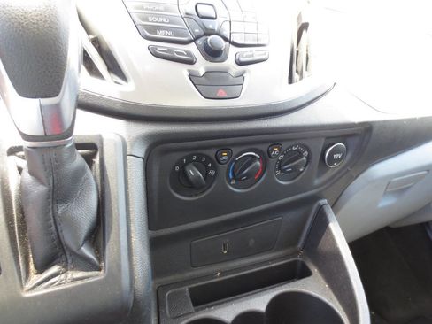 Used 2017 Ford Transit 250 138 RWD image 10