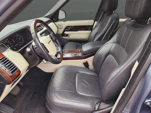 Used 2020 Land Rover Range Rover HSE image 10