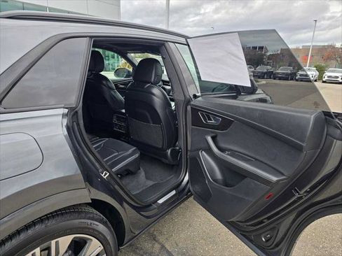 New 2026 Audi Q8 Prestige image 14