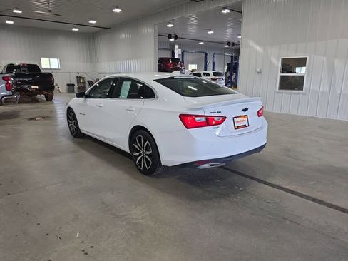 Used 2022 Chevrolet Malibu RS FWD image 6