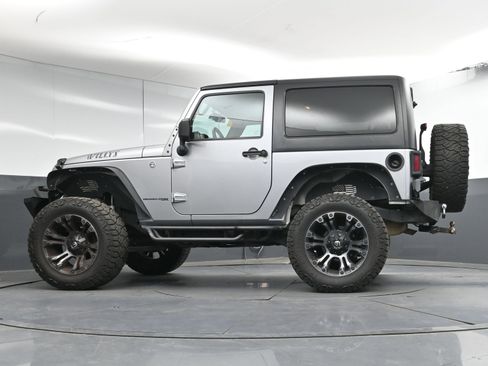 Used 2018 Jeep Wrangler Sport image 26