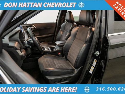 Used 2023 Mitsubishi Outlander SE image 4