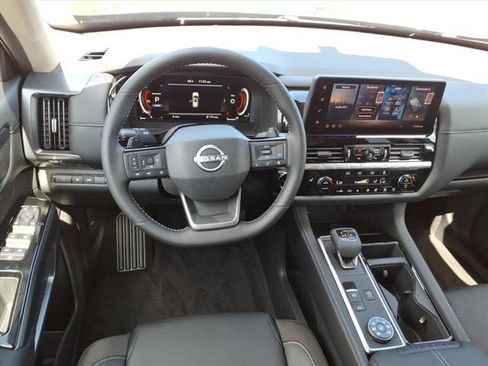 New 2026 Nissan Pathfinder SL AWD/4WD image 6