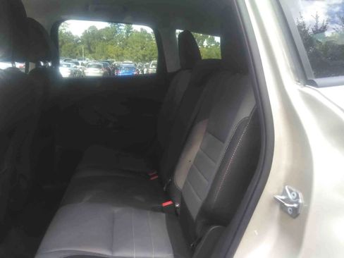 Used 2017 Ford Escape S image 6