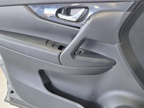 Used 2020 Nissan Rogue Sport SV w/ All-Weather Package image 22