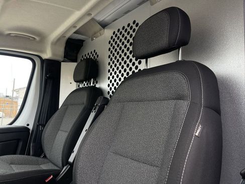 Used 2023 RAM ProMaster 2500 image 18
