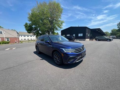 Certified 2023 Volkswagen Tiguan SE AWD/4WD image 8