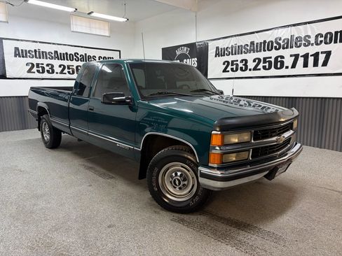 Used 1998 Chevrolet Silverado 2500 2WD Extended Cab w/ Preferred Equipment Group 2 image 1