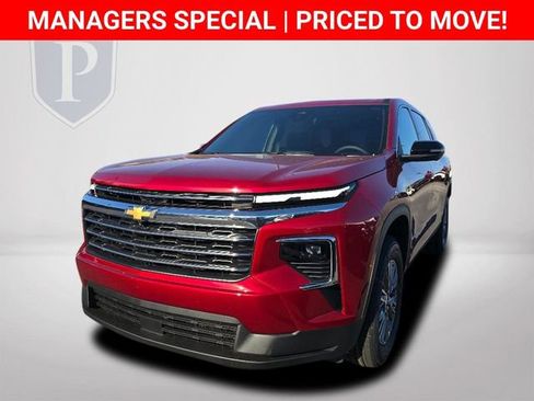 New 2026 Chevrolet Traverse LT w/ Driver Confidence Package image 11