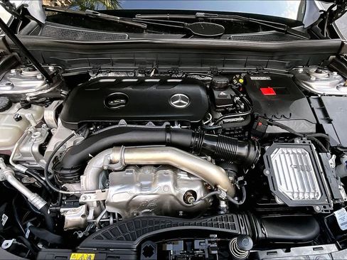 Used 2026 Mercedes-Benz GLB 250 4MATIC image 31