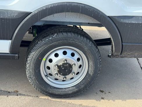 New 2026 Ford Transit 250 148 Medium Roof w/ Load Area Protection Package image 6