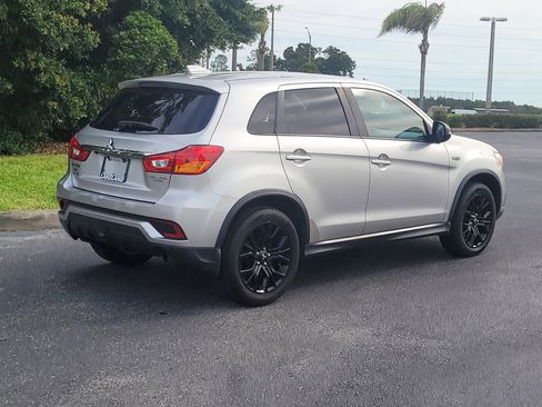 Used 2019 Mitsubishi Outlander Sport ES FWD image 9