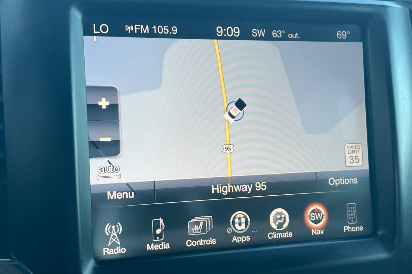 Used 2014 RAM 3500 Laramie w/ Convenience Group AWD/4WD image 19