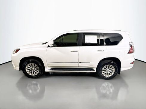Used 2016 Lexus GX 460 w/ Premium Package AWD/4WD image 4
