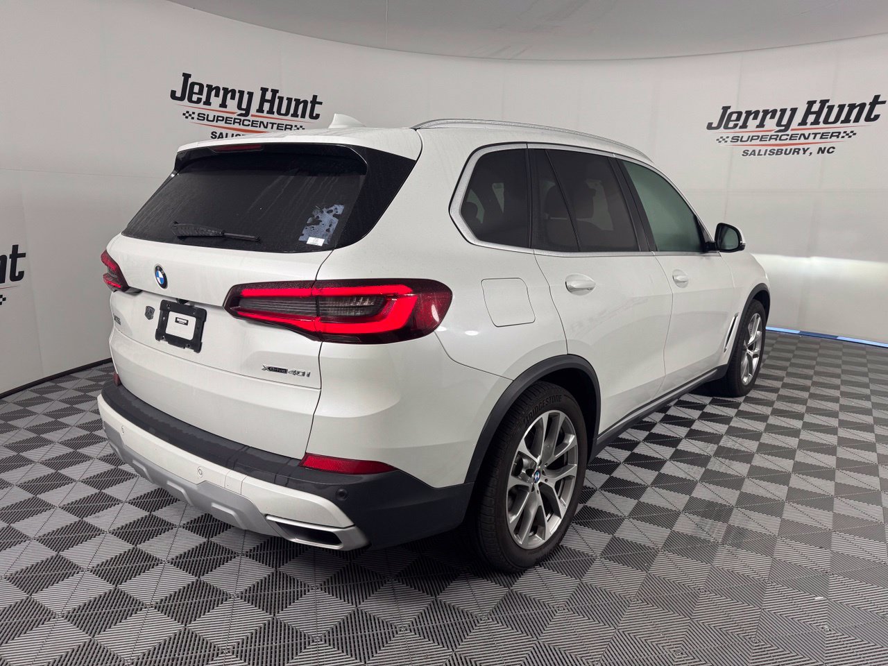 Used 2022 BMW X5 xDrive40i w/ Premium Package AWD/4WD image 7