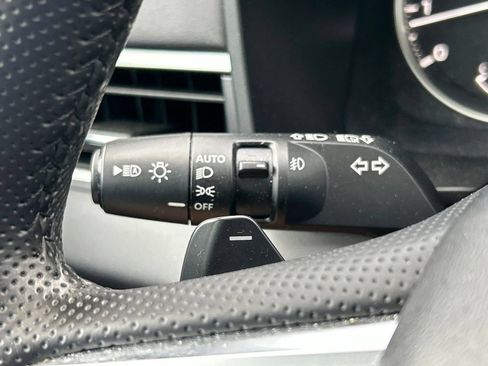 Used 2025 Mitsubishi Outlander SE AWD/4WD image 29