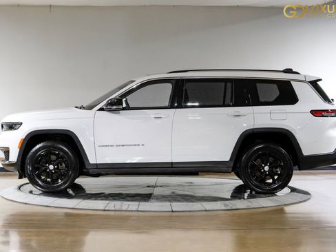Used 2023 Jeep Grand Cherokee L Limited image 13
