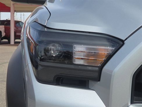 New 2026 Toyota 4Runner SR5 image 8