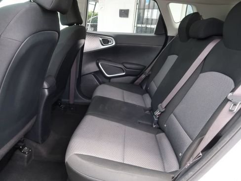 Used 2023 Kia Soul LX w/ Option Group 015 FWD image 10