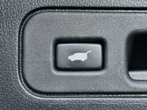 Used 2025 Honda Passport EX-L image 29