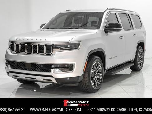 Used 2023 Jeep Wagoneer Series II image 1