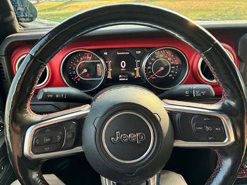 Used 2020 Jeep Gladiator Rubicon AWD/4WD image 30